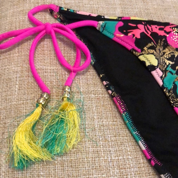 Victoria’s Secret bikini bottom - Picture 2 of 3